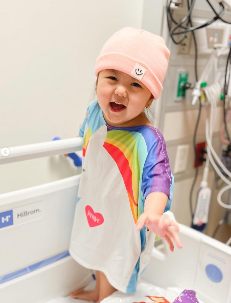 Help Spread Smiles and Hope To Children's Hospital Around the Nation with Lola